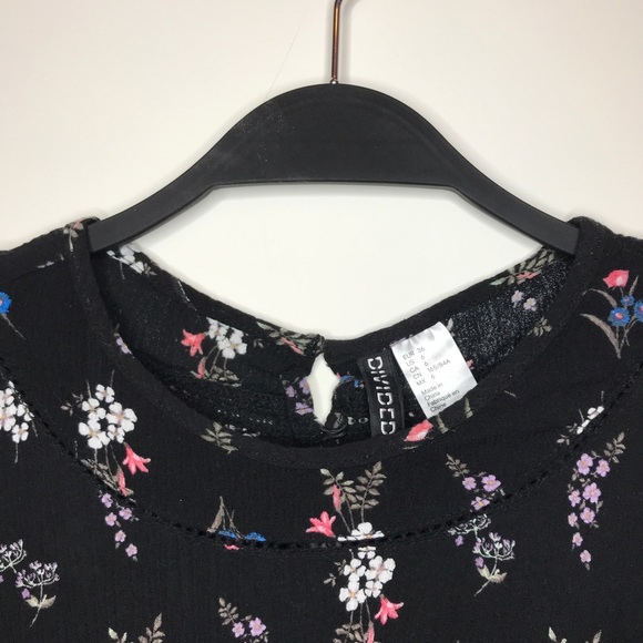 H&M Floral Trumpet Sleeve Dress - Picture 4 of 10